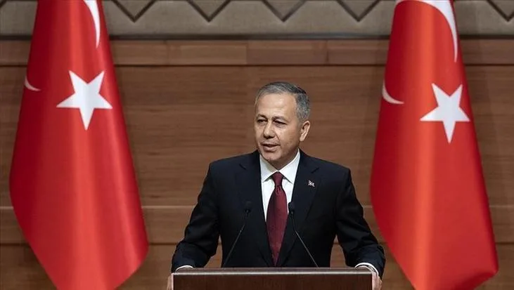 Bakan Yerlikaya: FETÖ propagandası yapan 177 toplumsal medya hesap yöneticisi tespit edildi 1 bakan yerlikaya feto propagandasi yapan 177 toplumsal medya hesap yoneticisi tespit edildi z3rfSDNF jpg