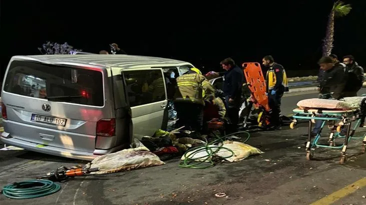 balikesirde feci kaza 1 kisi oldu 4 kisi de yarali TOTuHWfP jpg