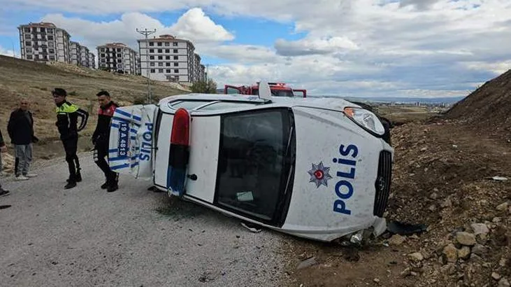 corumda kovalamaca esnasinda polis araci devrildi 2 polis yarali TUmlVlfV jpg