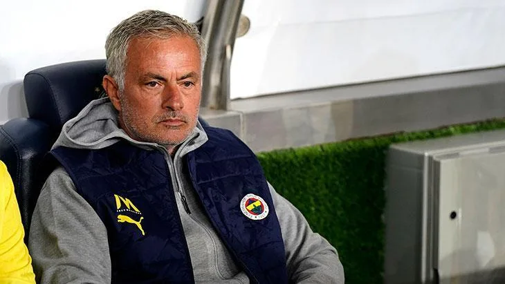 fenerbahcede hayal kirikliginin ismi jose mourinho reaksiyon ceken yanit UcGUONgH jpg