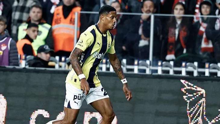 Fenerbahçe'de Jayden Oosterwolde şoku! 1 fenerbahcede jayden oosterwolde soku 3YB12Cwm jpg
