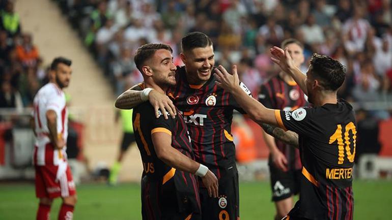 galatasarayda icardi ve osimhen hayran birakti avrupa ekiplerinde bu kadar kaliteli iki golcu yok JRVs1RQL