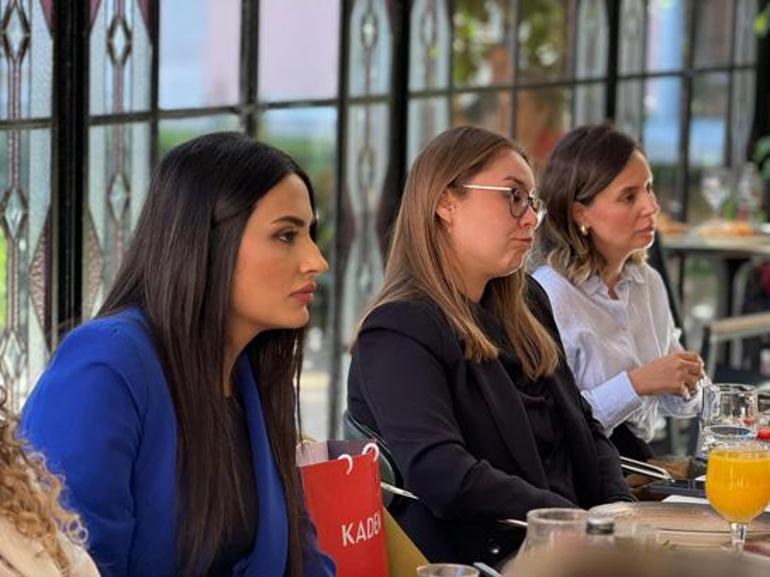 KADEM ‘6. Memleketler arası Bayan ve Adalet Zirvesi’nde 'Yapay Zeka ve Kadın' alakasını tartışacak 5 kadem 6 memleketler arasi bayan ve adalet zirvesinde yapay zeka ve kadin alakasini tartisacak DGCgXnHu
