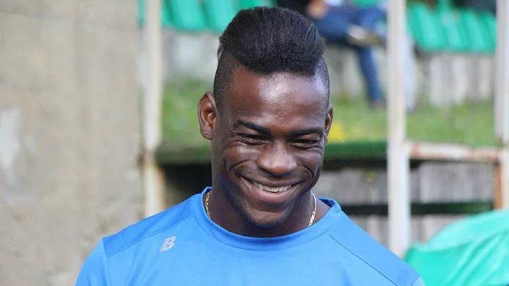 mario balotellinin menajerinden genoa aciklamasi fwi8PgJY jpg