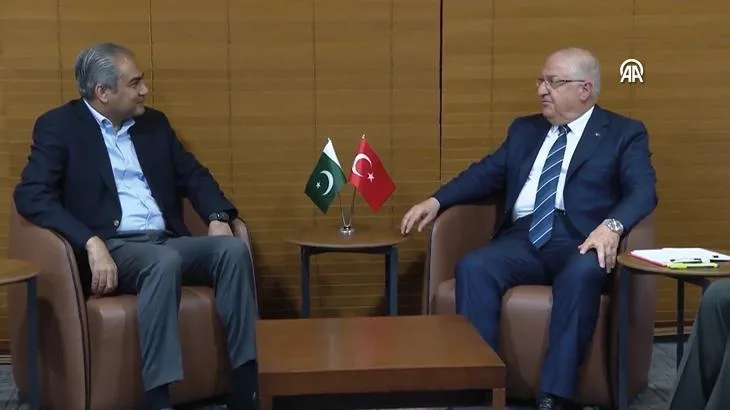 Milli Savunma Bakanı Güler, Pakistan İçişleri Bakanı Muhsin Nakvi ile görüştü 1 milli savunma bakani guler pakistan icisleri bakani muhsin nakvi ile gorustu rc4A3z4S jpg