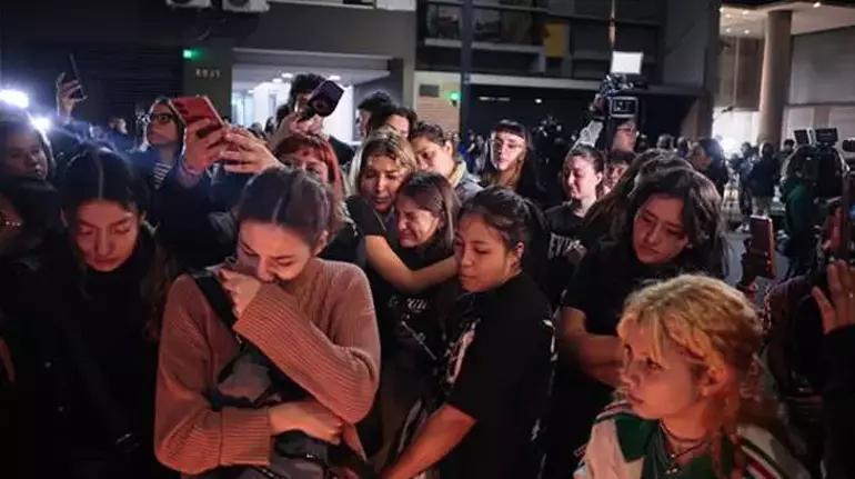 One Directon üyeleri Liam Payne'nin vefatının akabinde duygusal ileti yayınladı! 'Kardeşimi kaybettim' 2 one directon uyeleri liam paynenin vefatinin akabinde duygusal ileti yayinladi kardesimi kaybettim 0 wRWh9YVX