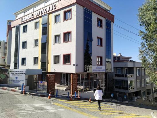 Tıpkı okulda 17 gün ortayla iki kere faciadan dönüldü! Demir dubalı tedbir 7 tipki okulda 17 gun ortayla iki kere faciadan donuldu demir dubali tedbir 5 Ng7YMYHh