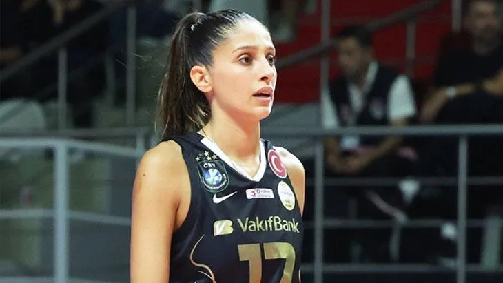 vakifbankta derya cebecioglu ve cansu ozbayin durumu belirli oldu IYRN8Pk1 jpg