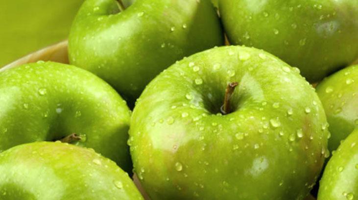 1 yeşil elma 5 şampuana bedel! Saçları dolgunlaştıran mucize, kepeği bitiriyor 9 1 yesil elma 5 sampuana bedel saclari dolgunlastiran mucize kepegi bitiriyor 7 zMraZ9e8