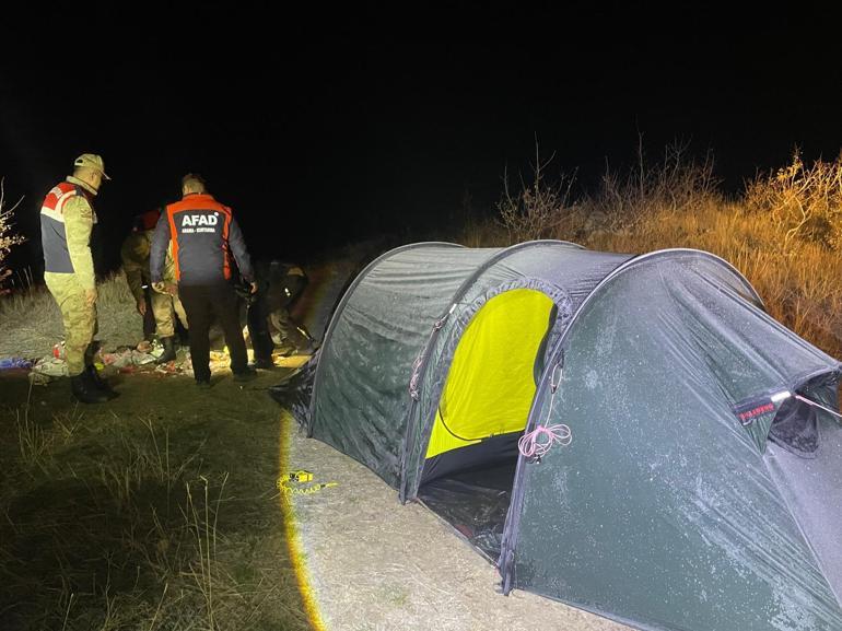 nemrutta kamp yapan turiste ayi dehseti kamera o anlari kaydetti 1 vAaufv45