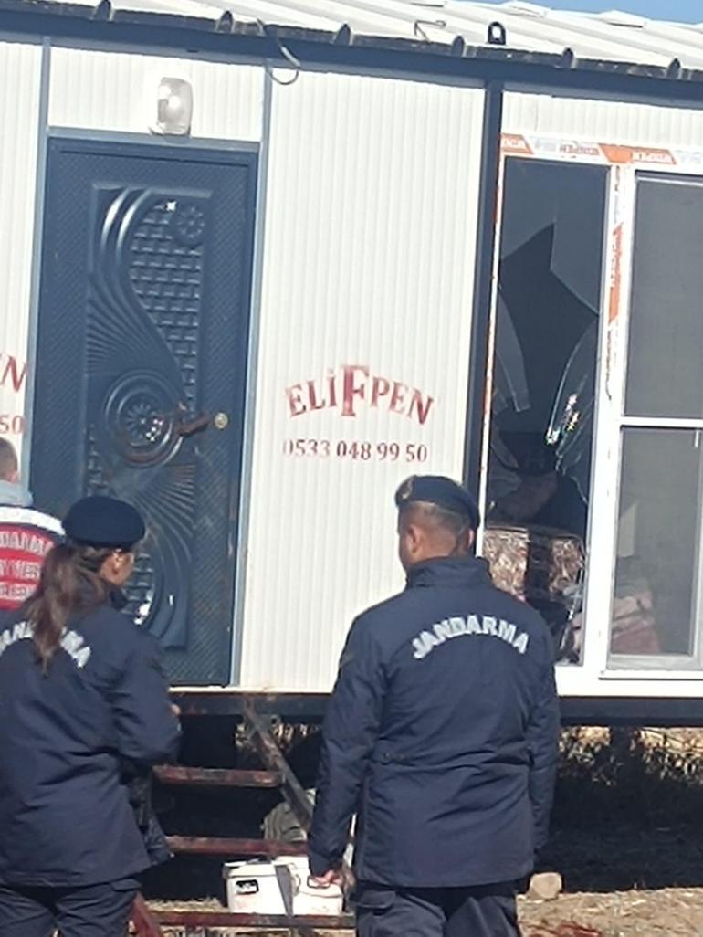 Nevşehir'de şanssız ölüm! Aracın içinde bulundu, vefat nedeni şoke eti 3 nevsehirde sanssiz olum aracin icinde bulundu vefat nedeni soke eti 1 hFF6XQOp