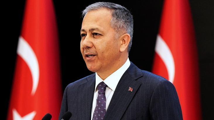 Bakan Yerlikaya'dan yeni yıl mesajı: Tüm insanlığa barış, huzur ve mutluluklar getirsin 1 bakan yerlikayadan yeni yil mesaji tum insanliga baris huzur ve mutluluklar getirsin f9dQN3Nd