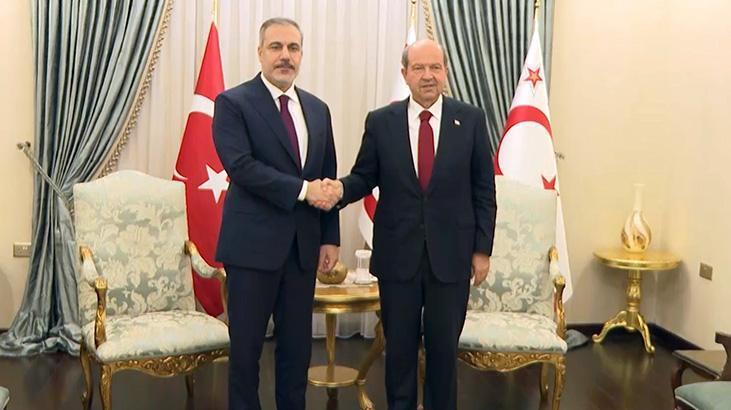 Dışişleri Bakanı Hakan Fidan, KKTC Cumhurbaşkanı Ersin Tatar ile bir ortaya geldi 1 disisleri bakani hakan fidan kktc cumhurbaskani ersin tatar ile bir ortaya geldi PPZkq6pi