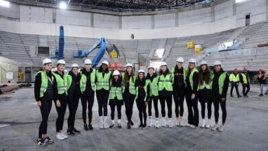 eczacibasinda voleybolcular yeni salon insaatini gezdi KLqx6rws