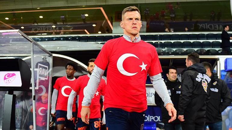 fenerbahcenin yeni transferini slovak gazeteci anlatti skrtelden yeterlisi skriniar 0 4gMCHSyY