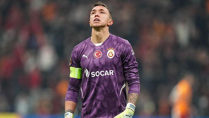 Galatasaray'da Muslera bir sefer daha kulüp tarihine geçmeye hazırlanıyor! 1 galatasarayda muslera bir sefer daha kulup tarihine gecmeye hazirlaniyor VaLXL6Di