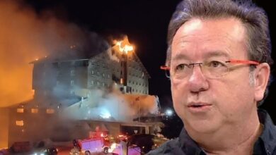 gani mujde boluda yanan otelde yillar evvel cekilmis bir fotografini paylasti E9Im1DZS