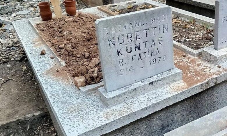 Kazılan mezarda şoke eden siyah poşet! 2 kişinin kemikleri ortaya çıktı 1 kazilan mezarda soke eden siyah poset 2 kisinin kemikleri ortaya cikti cxFzARHw