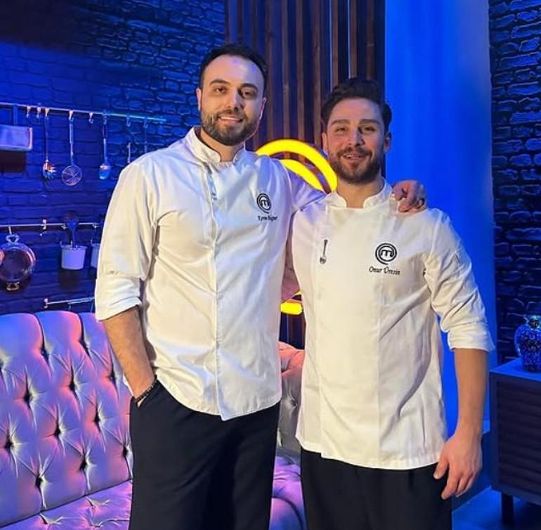 masterchef bitti fakat dostluklari bitmedi sampiyon ve ikinci birebir karede 0 2IRZ5WQu