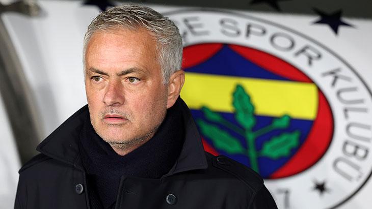 mourinho 6 ismin ustunu cizdi fenerbahcede ayrilik hull city yildiz oyuncunun pesinde H58L4QUK