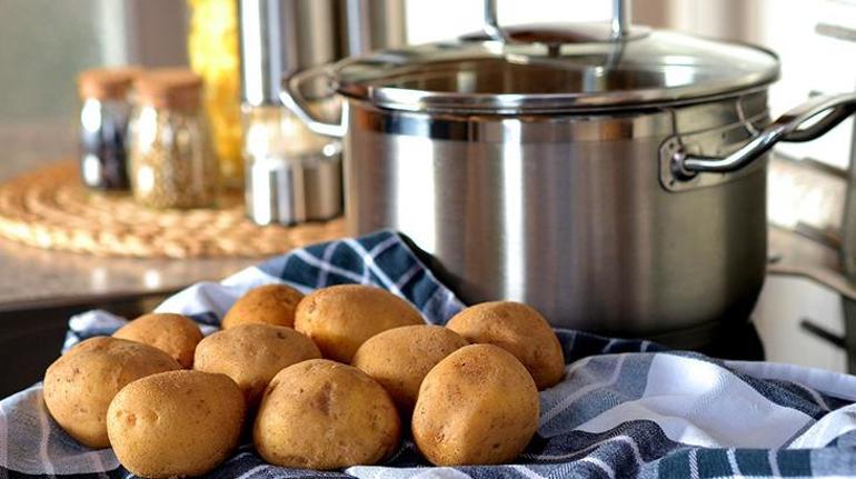 patates sogan ve sarimsaktan buzdolabina siziyor zehri sifirlamak icin 2 saat kaide 1 9RLC7zGU