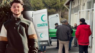 sirtindan bicaklanan genc hayatini kaybetti UNSyb6mp