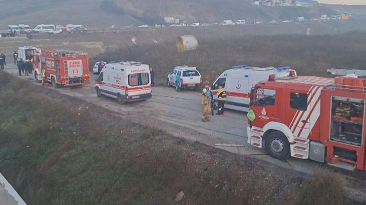 son dakika tuzlada servis minibusu sarampole yuvarlandi cok sayida yarali var 1 6fQgTXYN