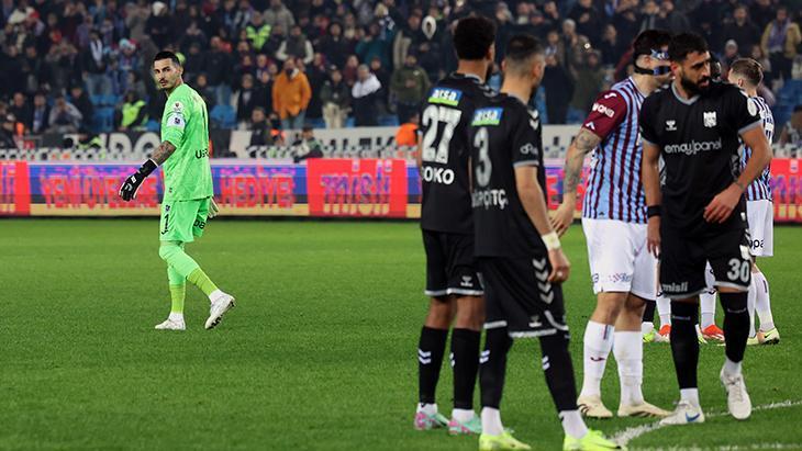 Trabzon'da değişik anlar! Uğurcan Çakır penaltıyı kullanmak istedi, Şenol Güneş müsaade vermedi 7 trabzonda degisik anlar ugurcan cakir penaltiyi kullanmak istedi senol gunes musaade vermedi 5 2Pf2gBry