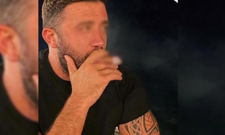 Villa önünde lüks araca kalaşnikoflu saldırı! 20’den fazla mermi isabet etti 1 villa onunde luks araca kalasnikoflu saldiri 20den fazla mermi isabet etti NlQesFtW