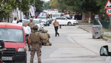 yer sakarya birinci vukuati degilmis eski polis sevgilisini bogazindan tekraren bicakladi 5tO54hv4