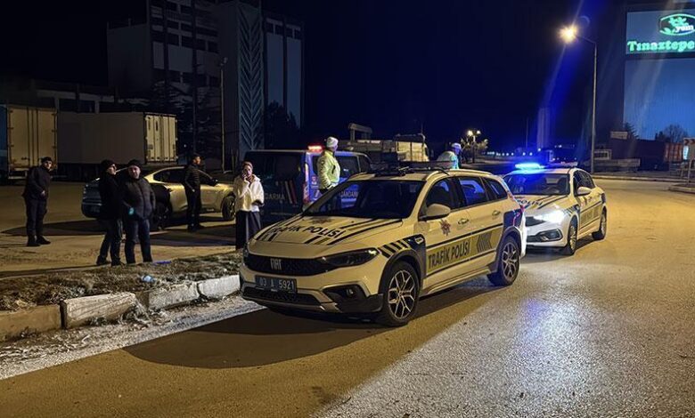 ak parti afyonkarahisar milletvekili yurdunuseven ile il baskani sahin trafik kazasi gecirdi 4jERZheW