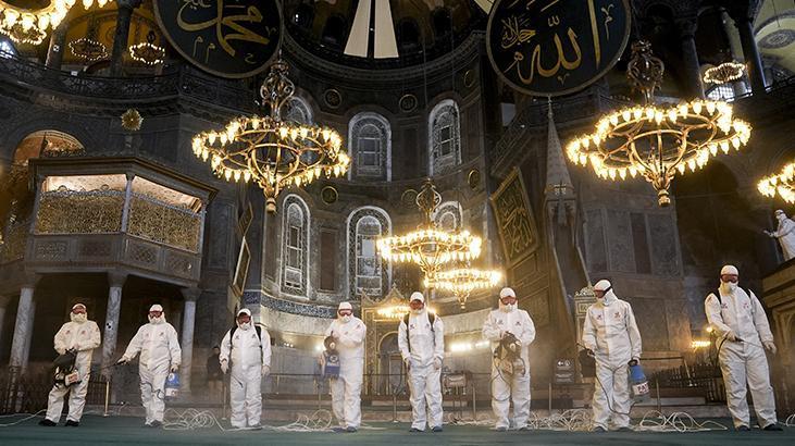 ayasofya i kebir cami i serifinde ramazan pakligi yapildi VsDf7T9G