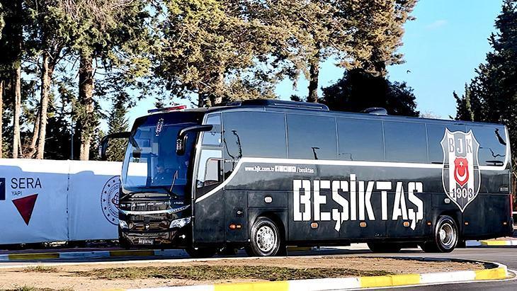 besiktas kafilesi antalyaya ulasti BWZBQfey