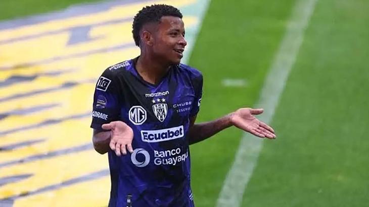 Beşiktaş'ın transfer için anlaştığı Keny Arroyo, İstanbul'a geldi! 1 besiktasin transfer icin anlastigi keny arroyo istanbula geldi