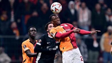 galatasarayin yeni transferi carlos cuesta sinifta kaldi 8j3P1vFP