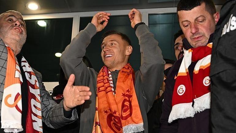 galatasarayin yeni transferi frankowski tahlili hizi ve oyun zekasiyla one cikiyor 0 ZinOvbyk