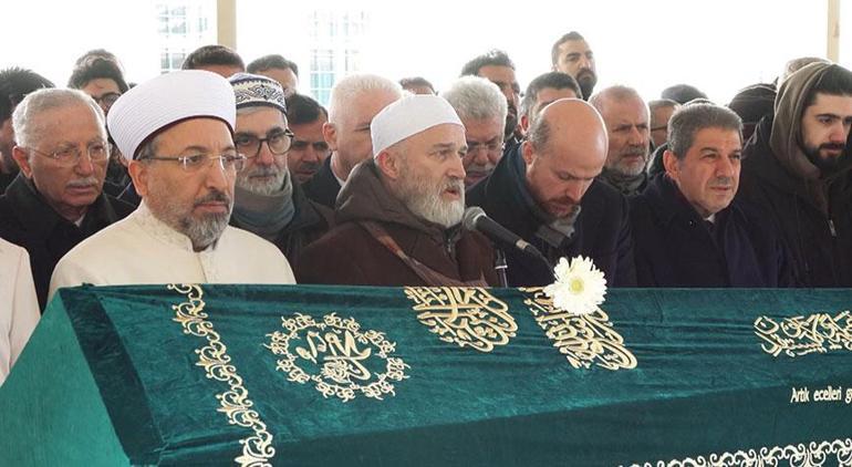 Hattat Hasan Çelebi son seyahatine uğurlandı 2 hattat hasan celebi son seyahatine ugurlandi 0 OOgsJdj6