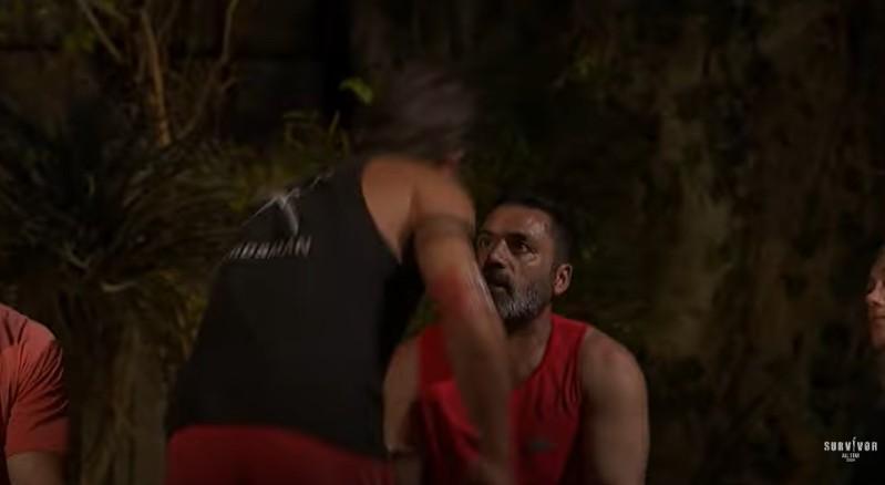 Survivor'da olay kavga! Adem Kılıççı, öfkeyle Çılgın Sedat'ın üzerine yürüdü 6 survivorda olay kavga adem kilicci ofkeyle cilgin sedatin uzerine yurudu 4 ZZUNED6j