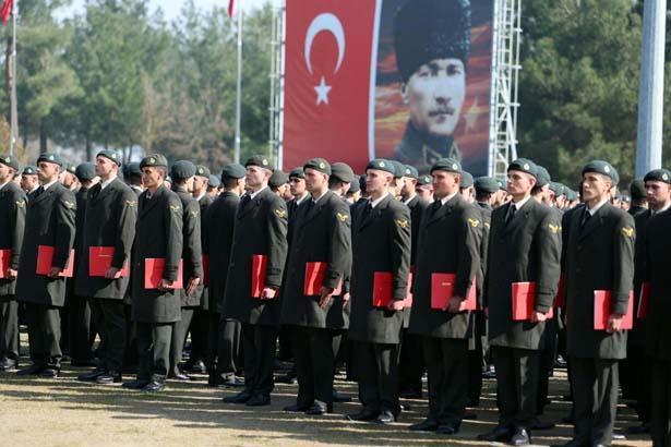 bakan guler pkk derhal ve sartsiz olarak silahlari teslim etmelidir 3 ZRFUneRj