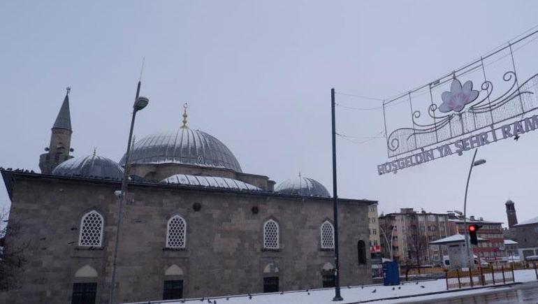 Bir kent kara gömüldü! 131 köye irtibat yok 3 bir kent kara gomuldu 131 koye irtibat yok 1 1KrwRrIg