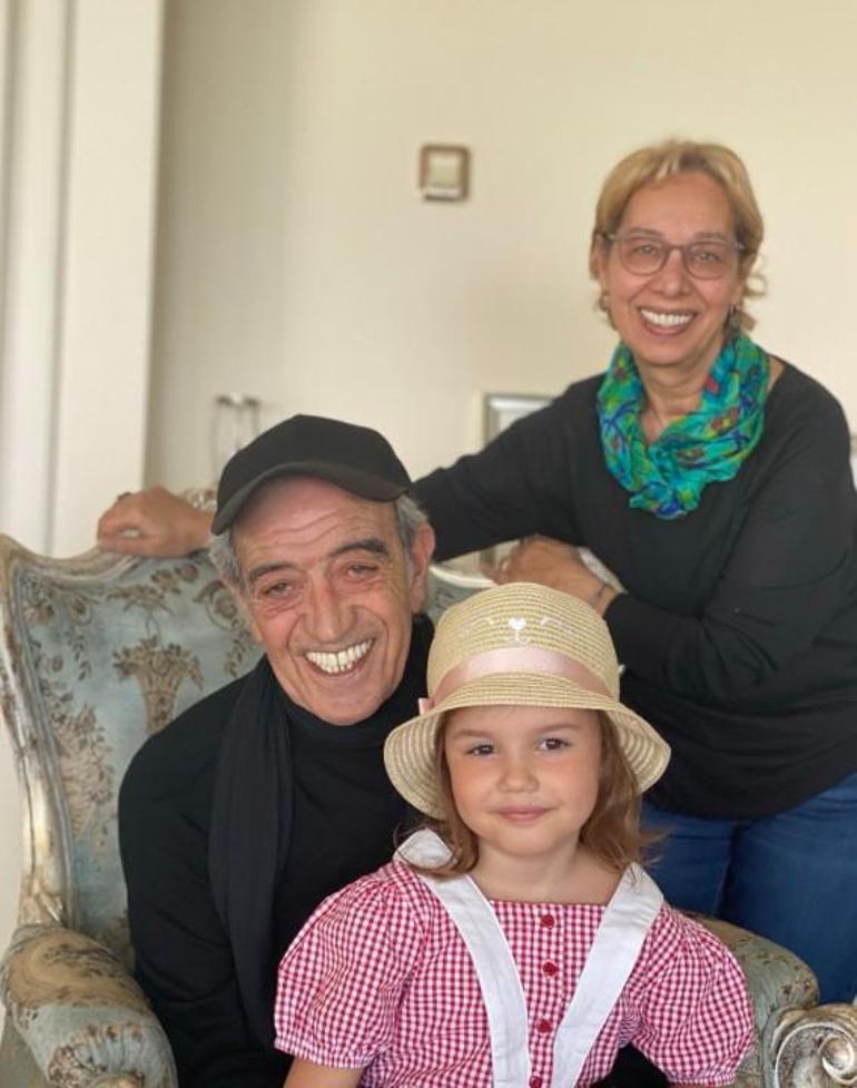 Edip Akbayram'ın eşi Ayten Akbayram'dan duygusal paylaşım! 'Buraya kadarmış öbür yarım' 3 edip akbayramin esi ayten akbayramdan duygusal paylasim buraya kadarmis obur yarim 1 gUVOOTeS