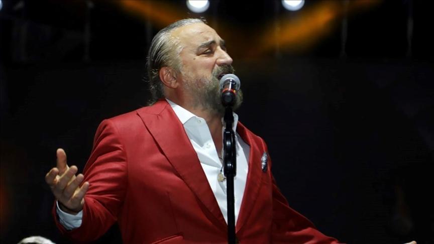 esine ve cocuklarina asik bir adam kuzeyin oglu 30 yil sonra hayalindeki dugunu yapti