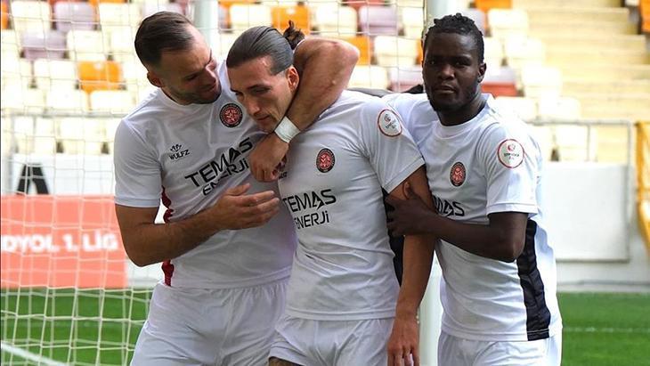 Fatih Karagümrük, Malatya'ya takılmadı: 0-2 1 fatih karagumruk malatyaya takilmadi 0 2