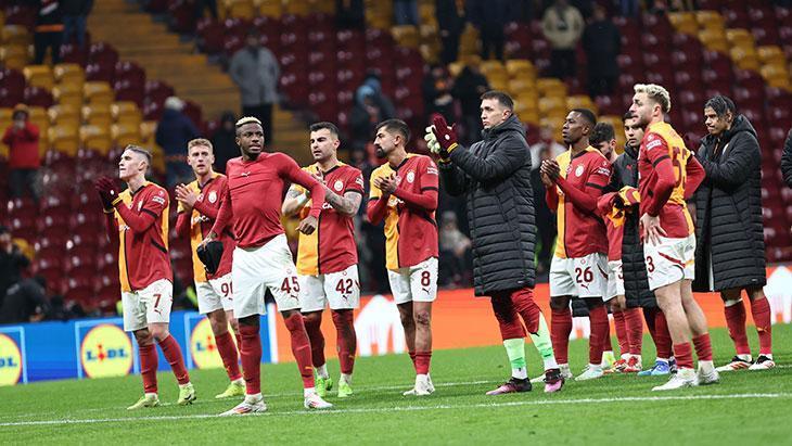 Galatasaray'da futbolculardan prim isyanı! Fenerbahçe sitemi 1 galatasarayda futbolculardan prim isyani fenerbahce sitemi CVCVWEAP
