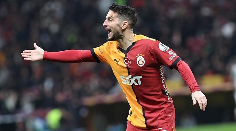 galatasarayda yeni transfer geldigi uzere gidiyor iki oyuncunun bileti kesildi 1 jPwiprMa