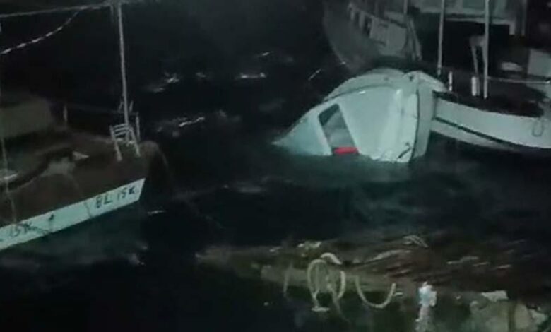 Hatay'da fırtına! Tekneler alabora oldu, ağaçlar devrildi 1 hatayda firtina tekneler alabora oldu agaclar devrildi iLUaH6JE