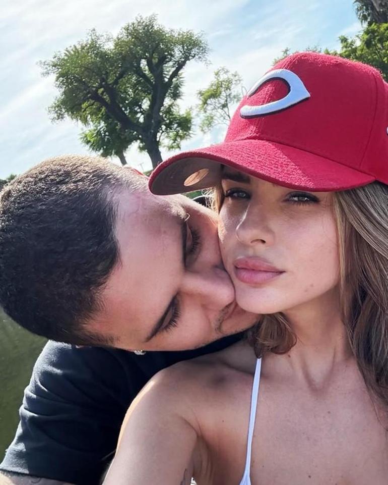 Icardi aşka geldi! Sevgilisiyle havuzdan fotoğraflarını paylaştıI 4 icardi aska geldi sevgilisiyle havuzdan fotograflarini paylastii 2 bvK7OUKl