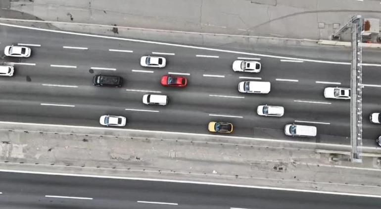 İstanbul'da Ramazan Bayramı'nın birinci günü trafik yoğunluğu! Yüzde 89'a ulaştı 2 istanbulda ramazan bayraminin birinci gunu trafik yogunlugu yuzde 89a ulasti 0 AwPt9MwW