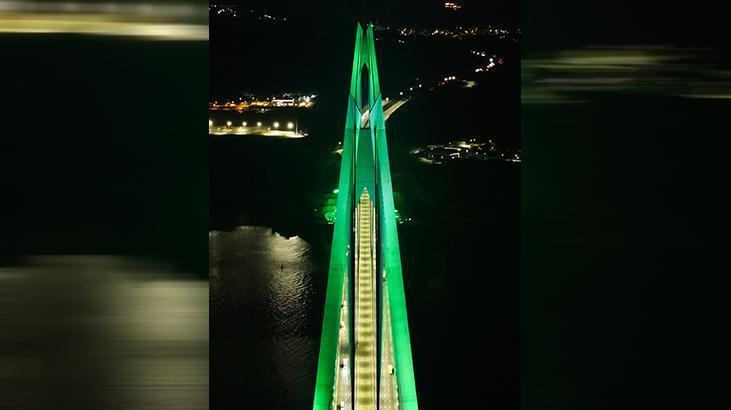 İstanbul'un köprüleri 'Yeşil' oldu! İşte o kareler 6 istanbulun kopruleri yesil oldu iste o kareler 4