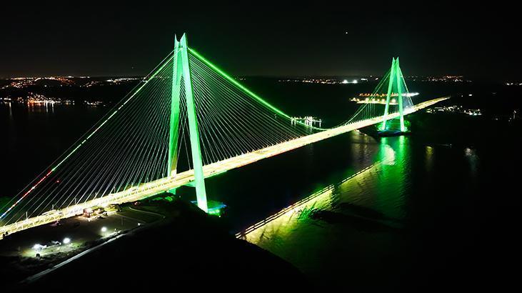 İstanbul'un köprüleri 'Yeşil' oldu! İşte o kareler 1 istanbulun kopruleri yesil oldu iste o kareler YvCNv38p